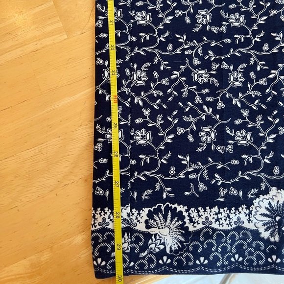 Navy floral print Loft pants - Picture 2 of 5